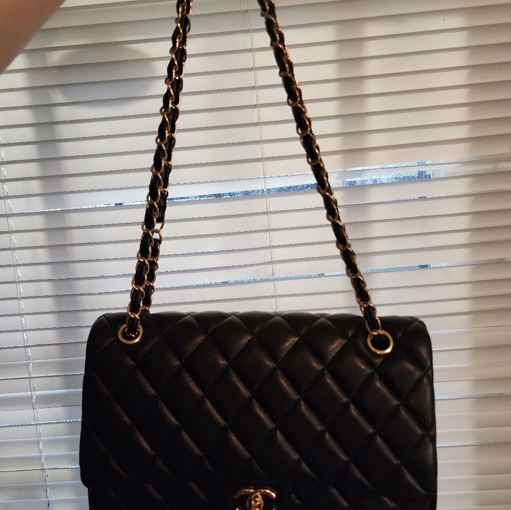 trade black bag and sonia g brushes @brumette62